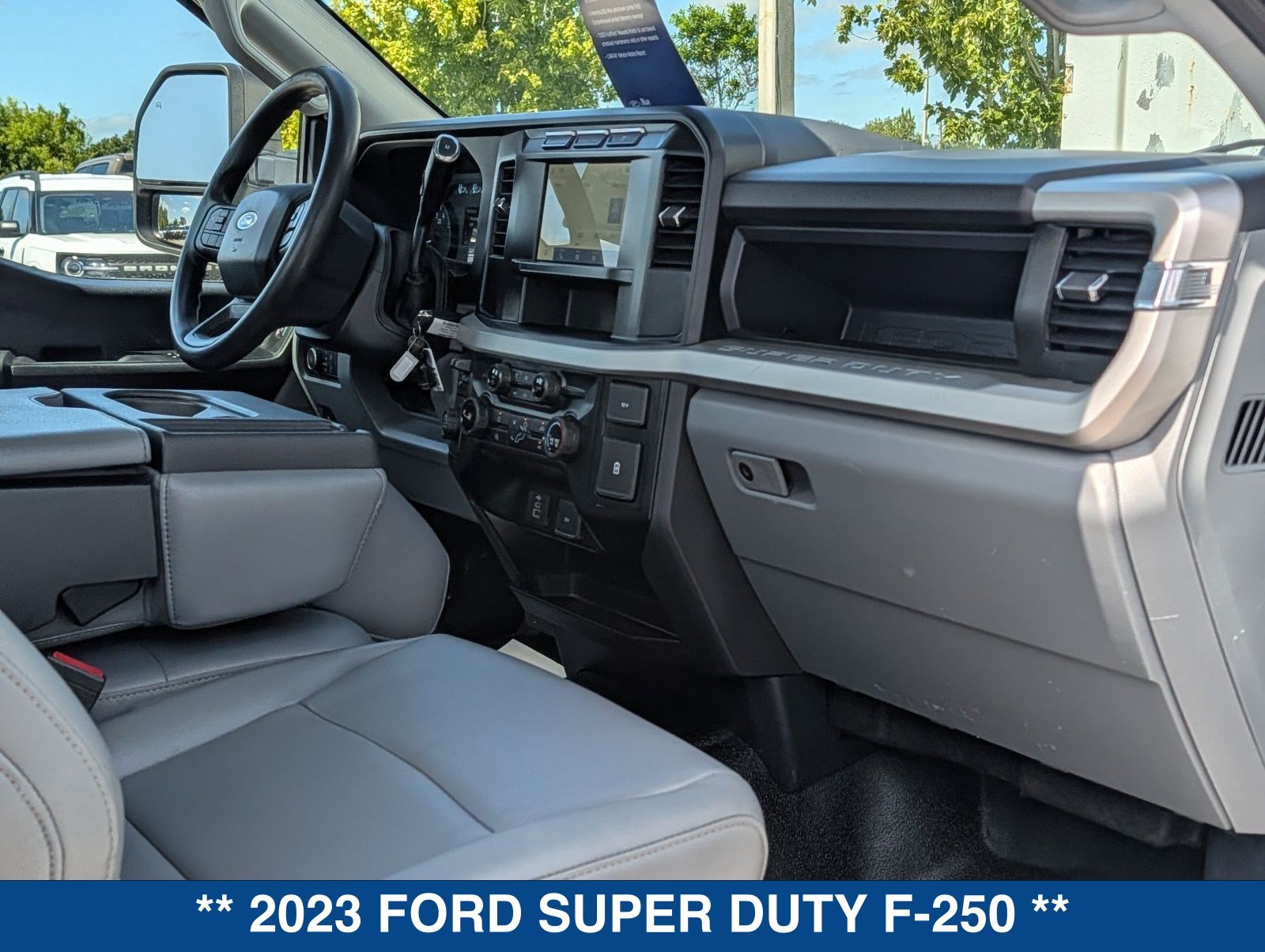 Certified 2023 Ford F250 XL w/ XL Chrome Package RWD image 15
