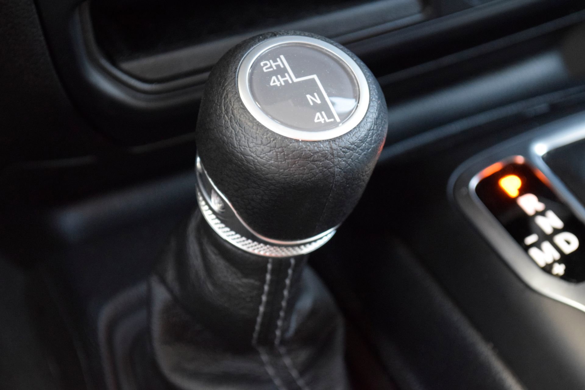 Used 2025 Jeep Wrangler Unlimited Sport AWD/4WD image 16