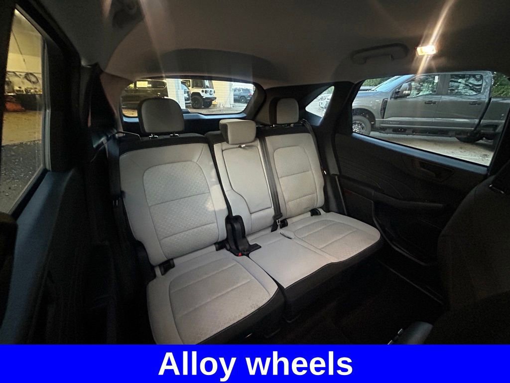 Certified 2024 Ford Escape Active w/ Cold Weather Package image 27