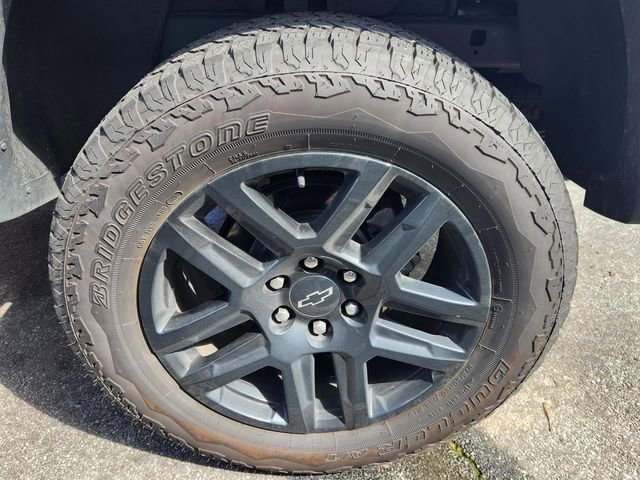 Used 2025 Chevrolet Colorado Trail Boss image 6