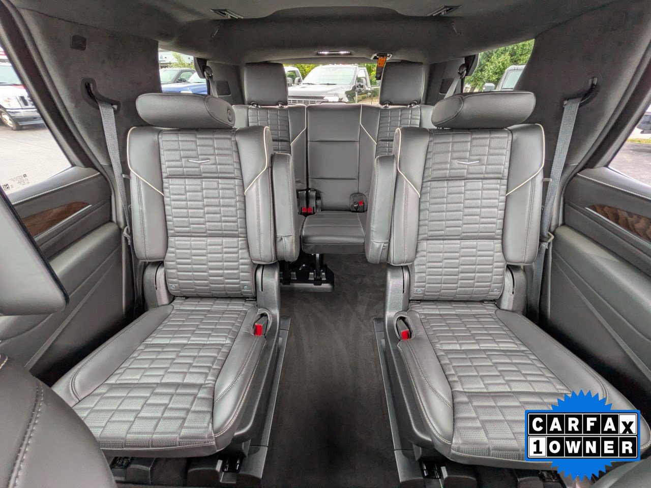 Used 2023 Cadillac Escalade Sport Platinum AWD/4WD image 17