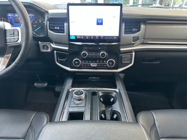 Certified 2024 Ford Expedition XLT RWD image 16
