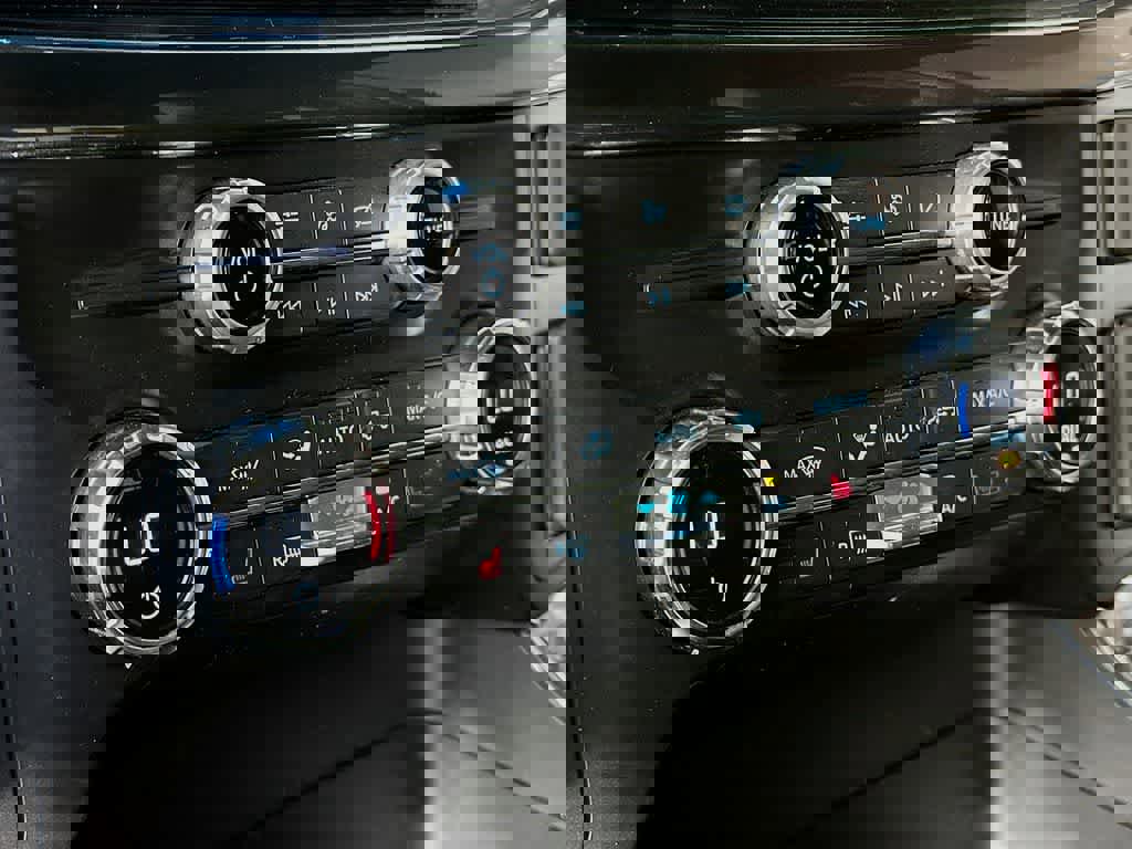 Certified 2021 Ford F150 XLT w/ Equipment Group 302A High image 18