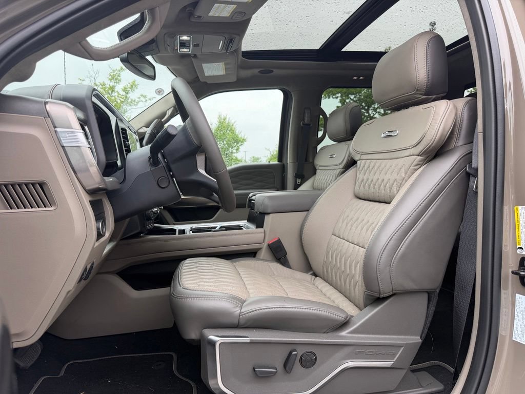 Certified 2026 Ford F250 Platinum w/ Platinum Plus Package AWD/4WD image 37