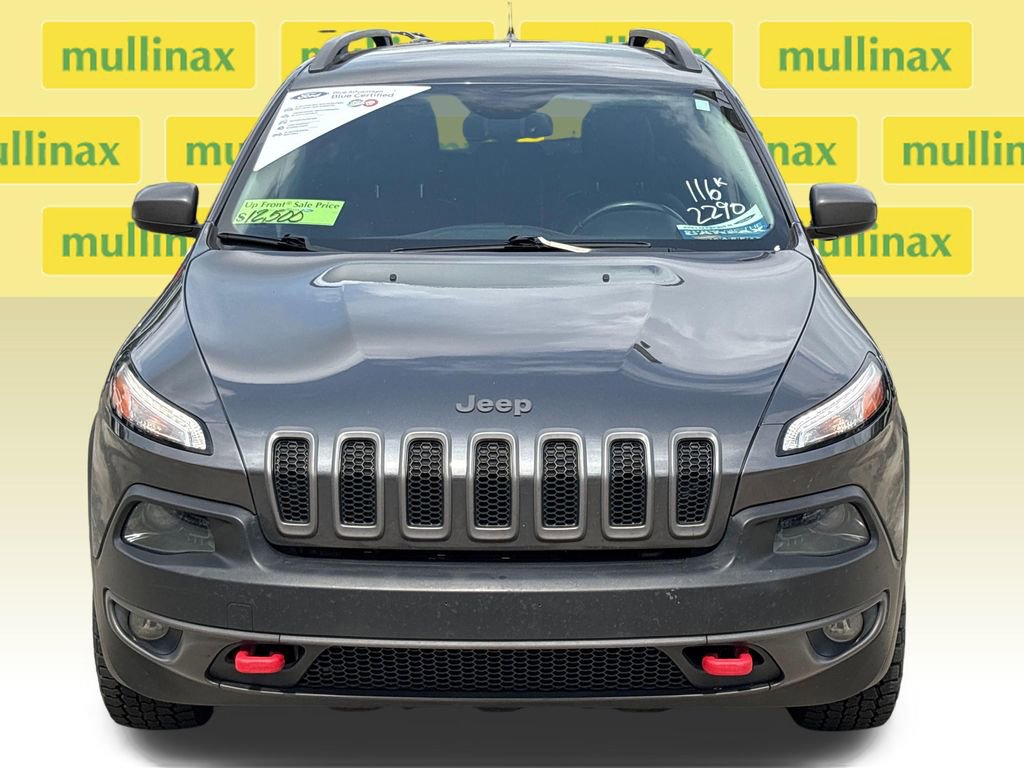 Used 2017 Jeep Cherokee Trailhawk w/ Comfort/Convenience Group AWD/4WD image 14