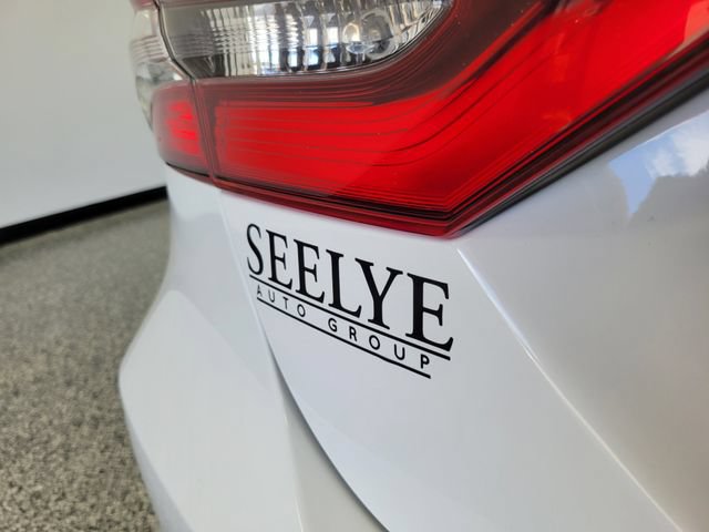 Used 2022 Toyota Camry LE FWD image 24