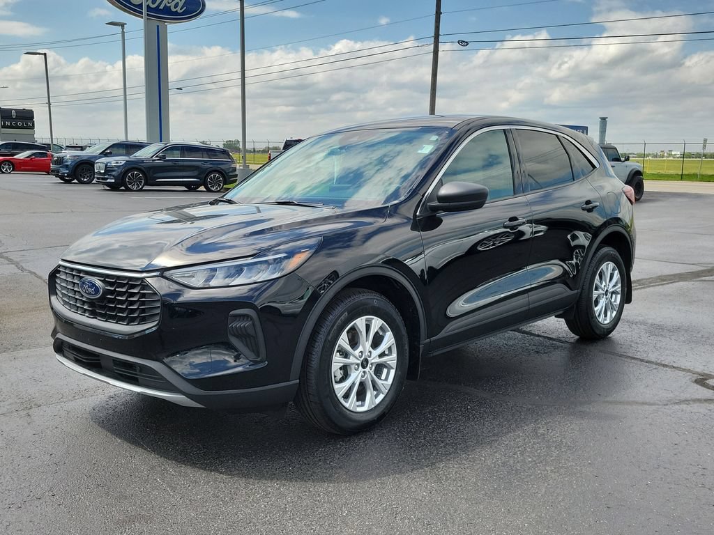 Certified 2023 Ford Escape Active AWD/4WD image 8