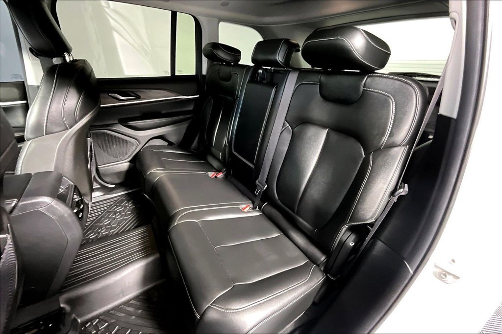 Used 2023 Jeep Grand Cherokee Limited RWD image 26