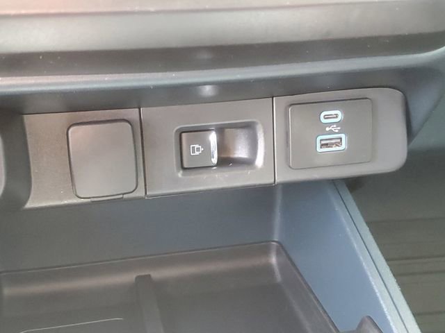 Certified 2024 Ford Maverick Lariat w/ Black Appearance Package FWD image 20