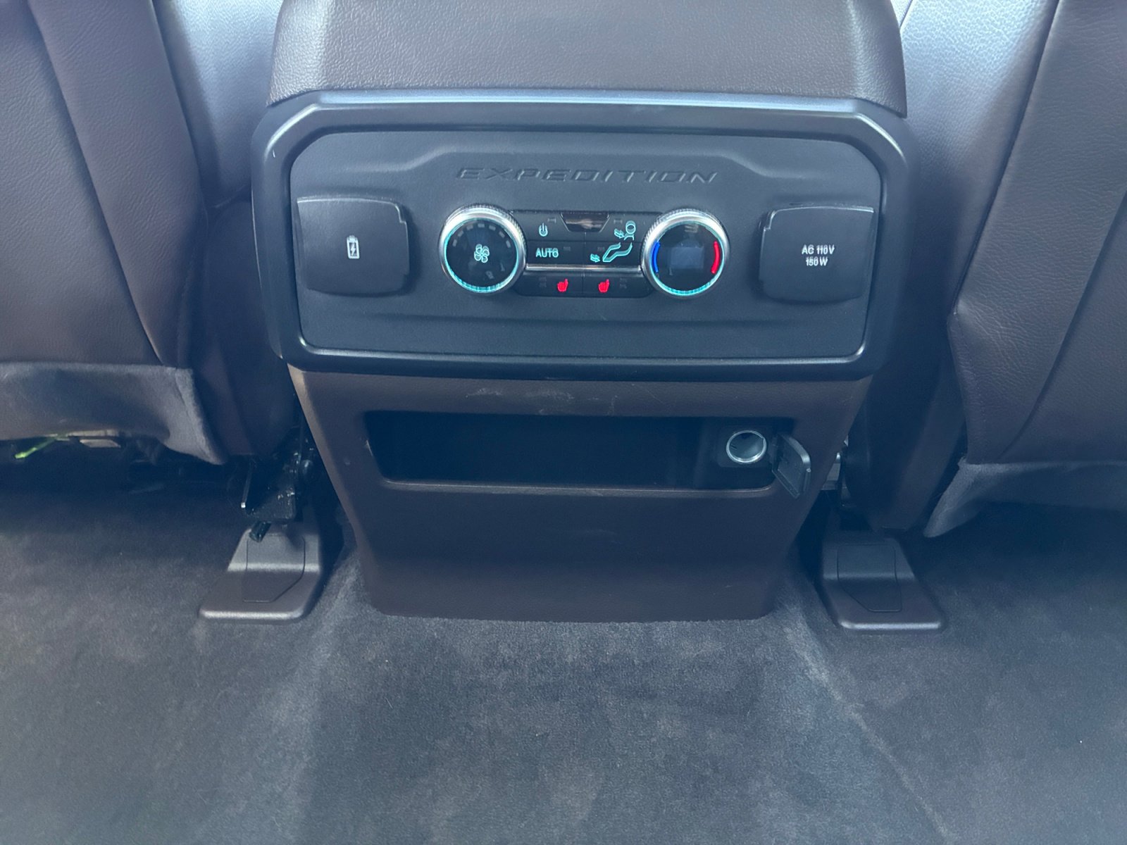 Certified 2024 Ford Expedition King Ranch AWD/4WD image 32