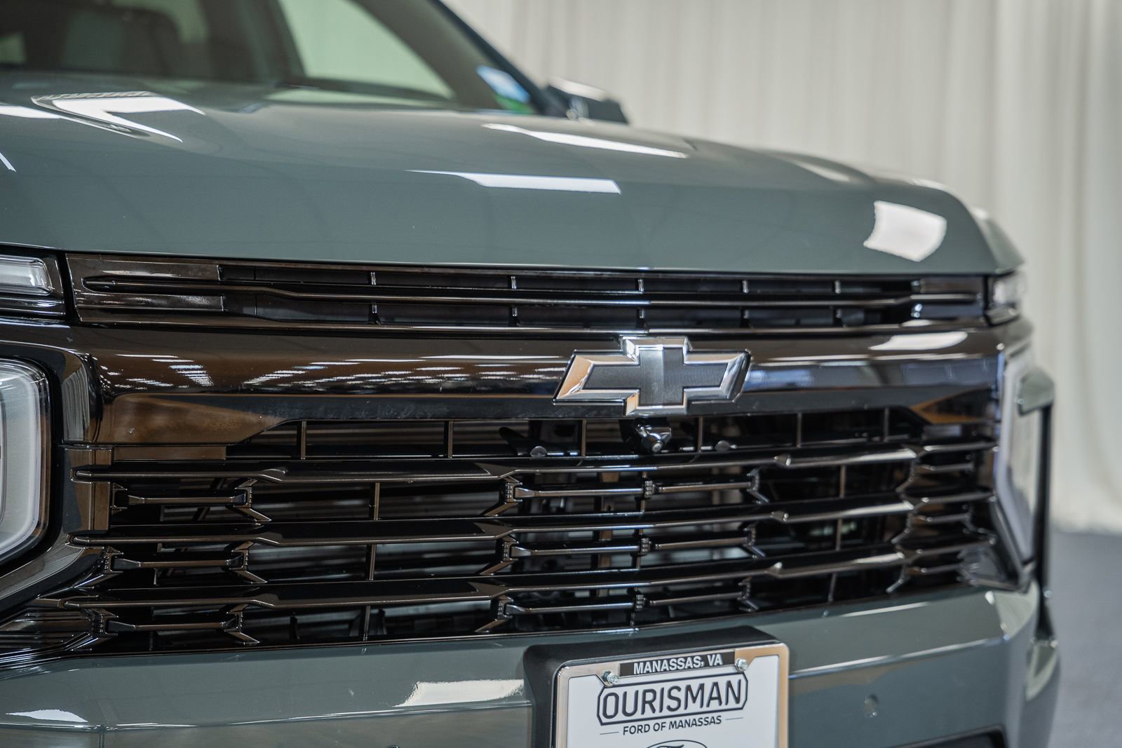 Used 2025 Chevrolet Suburban RST w/ Advanced Technology Package image 15