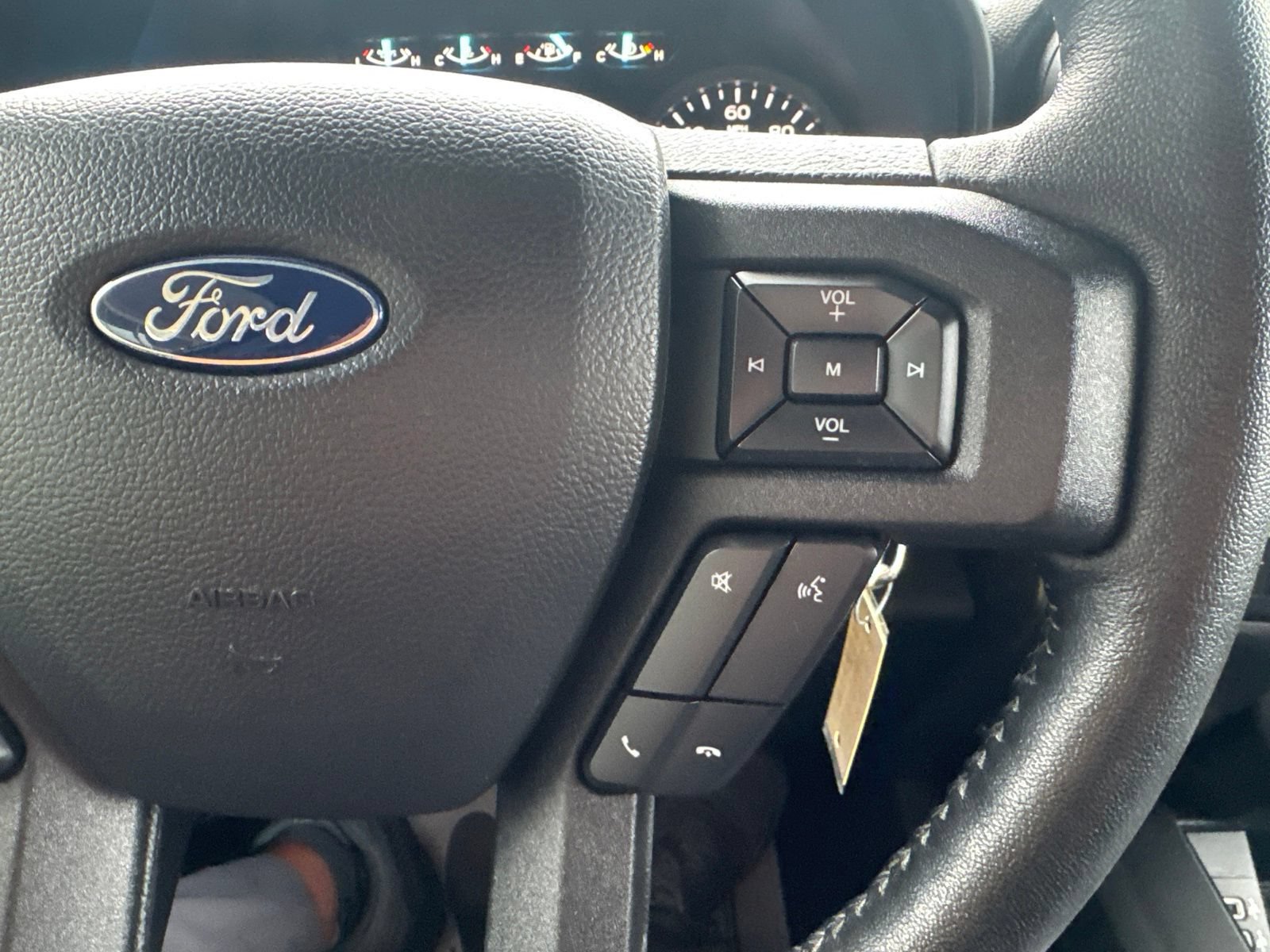 Certified 2019 Ford F150 XLT w/ Equipment Group 302A Luxury AWD/4WD image 31