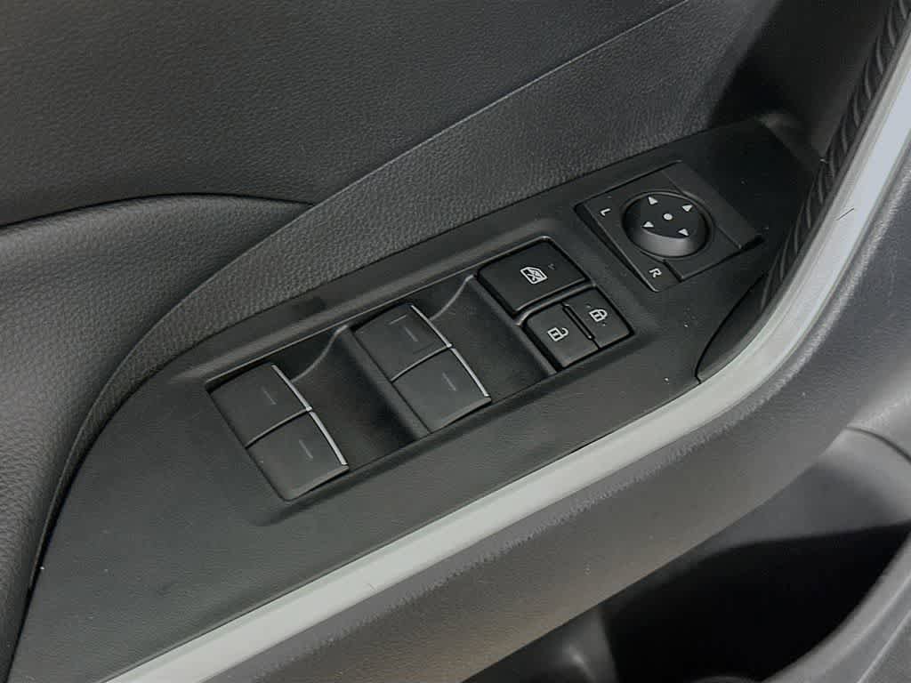 Used 2025 Toyota RAV4 XLE AWD/4WD image 29