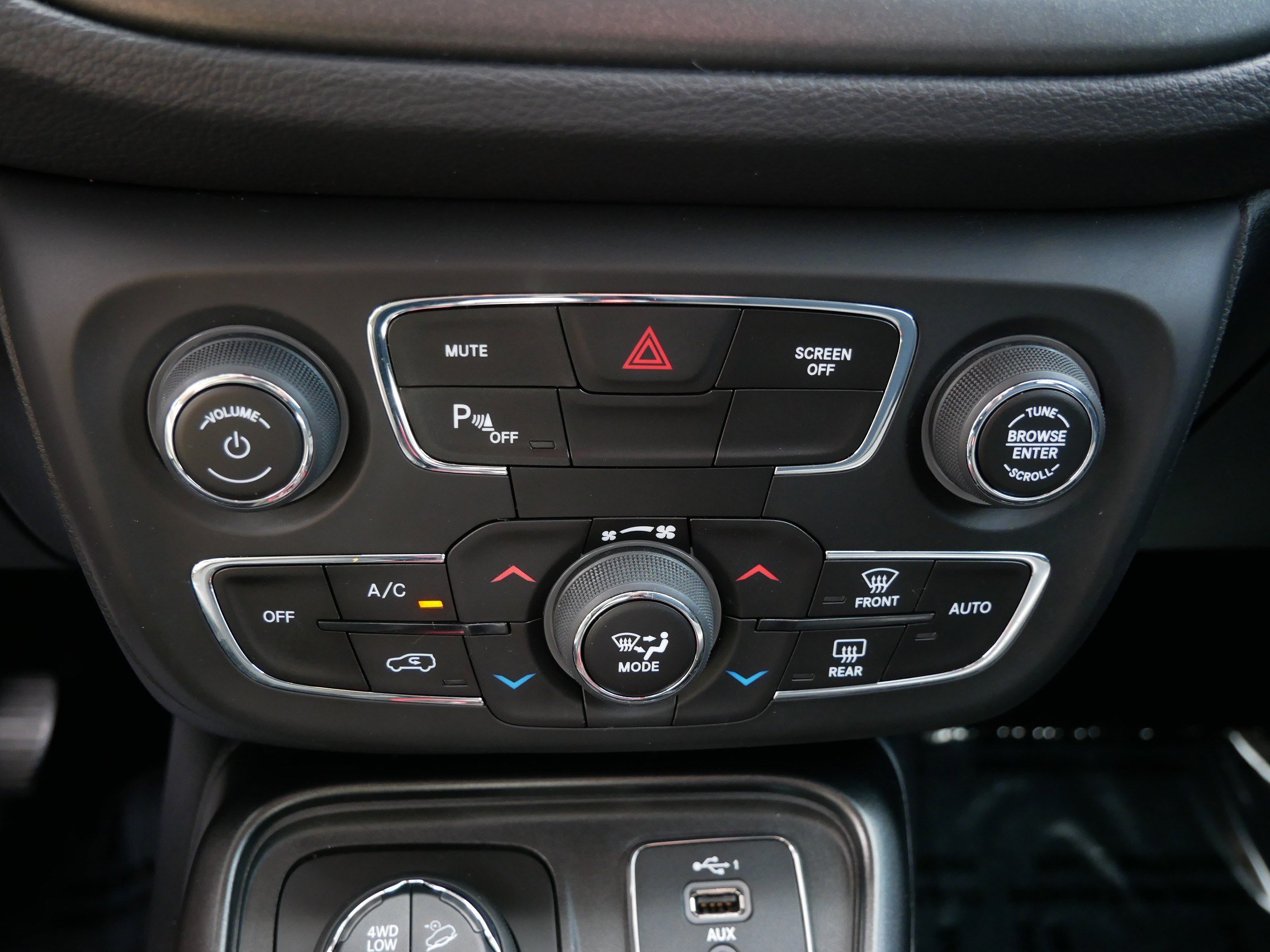 Used 2019 Jeep Compass Trailhawk w/ Safety & Security Group AWD/4WD image 23