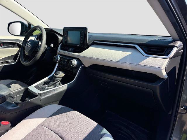 Used 2021 Toyota RAV4 XLE w/ Convenience Package FWD image 30