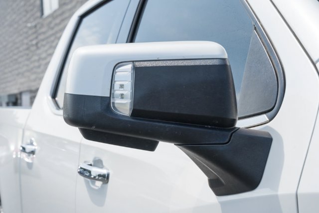 Used 2020 Chevrolet Silverado 1500 High Country AWD/4WD image 29