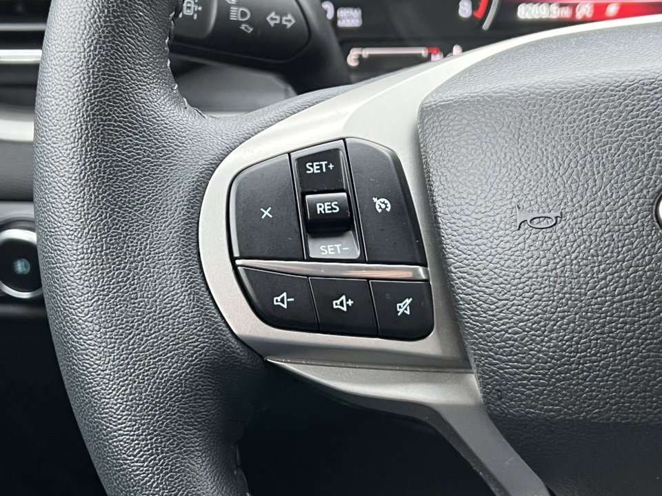 Certified 2023 Ford Explorer XLT w/ Equipment Group 202A image 25