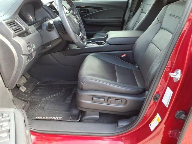 Used 2024 Honda Passport Black Edition image 18