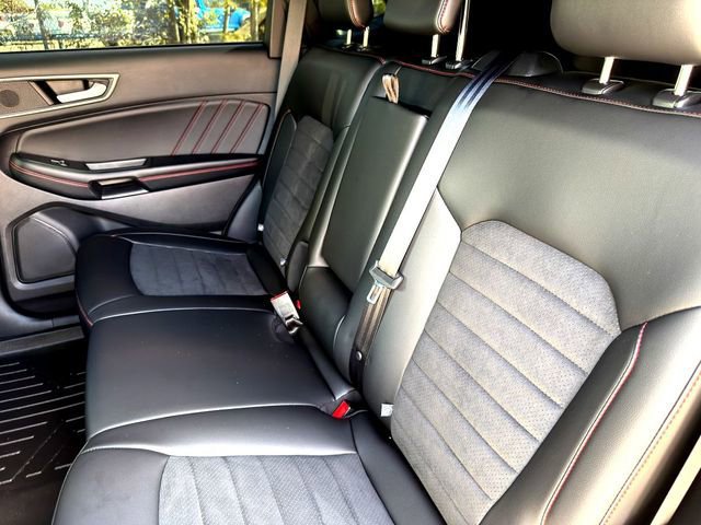 Certified 2022 Ford Edge ST-Line image 23