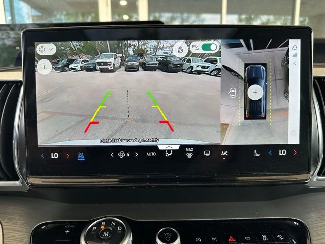 Certified 2025 Ford Expedition Max Platinum w/ Driver's Package AWD/4WD image 20