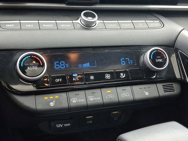 Used 2023 Hyundai Elantra SEL w/ Convenience Package FWD image 15