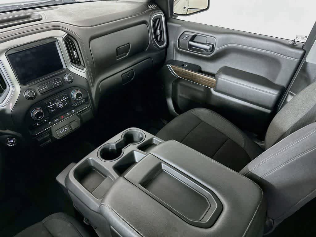 Used 2019 Chevrolet Silverado 1500 RST w/ True North Edition AWD/4WD image 9