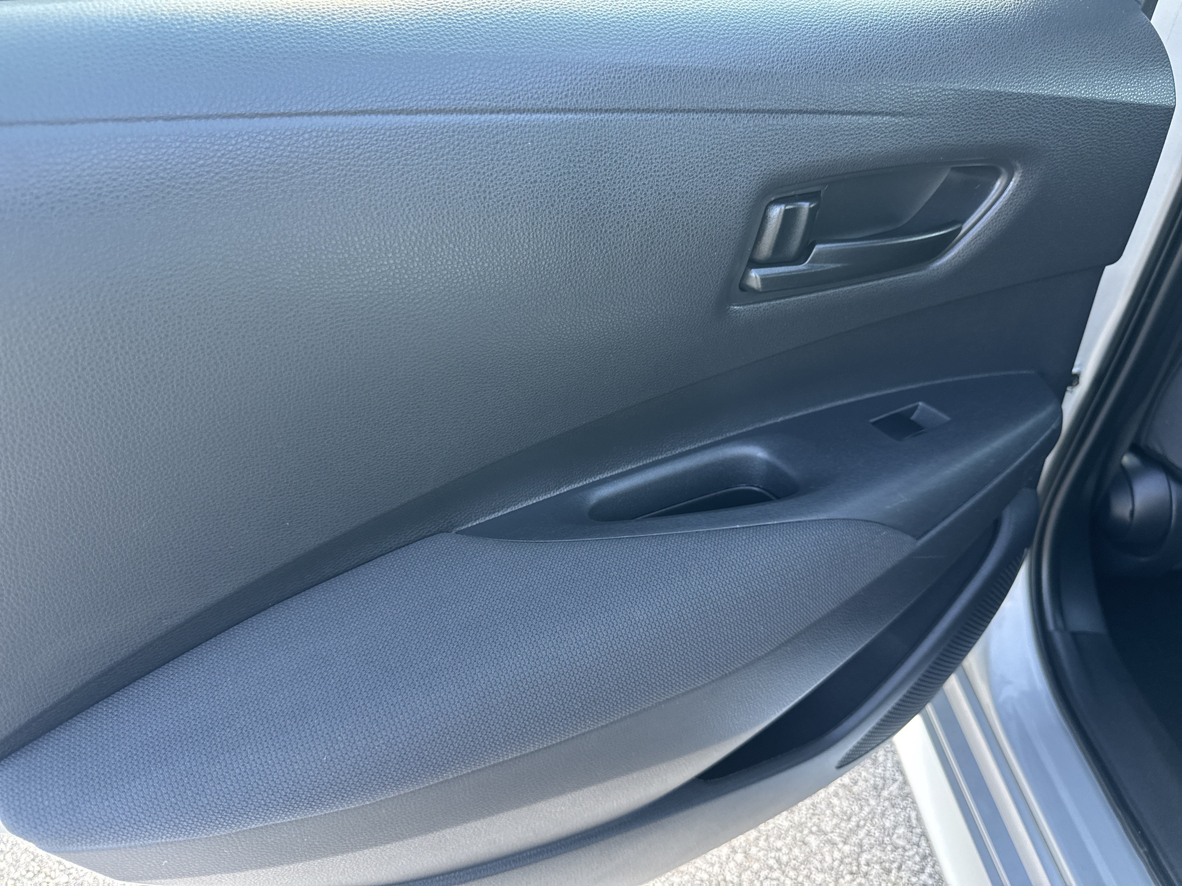 Used 2023 Toyota Corolla LE FWD image 21