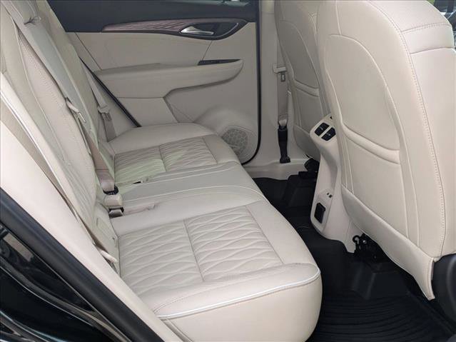 Used 2021 Buick Envision Avenir w/ Technology Package II FWD image 18