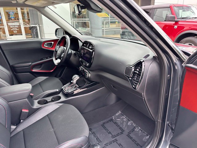Used 2023 Kia Soul GT-Line FWD image 57