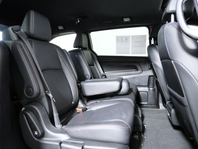 Used 2025 Honda Odyssey Sport-L image 13