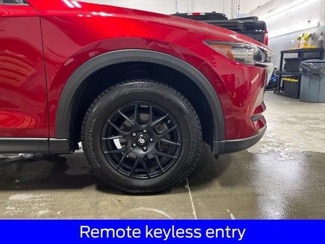 Used 2017 MAZDA CX-5 Touring AWD/4WD image 11
