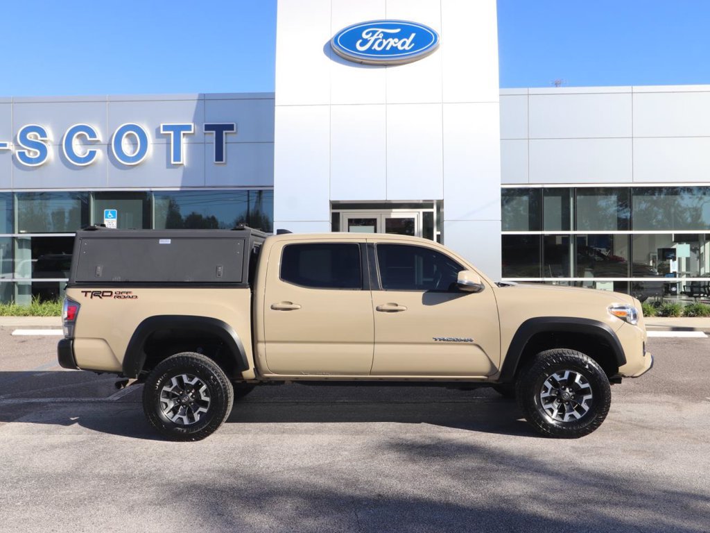 Used 2020 Toyota Tacoma TRD Off-Road RWD image 17