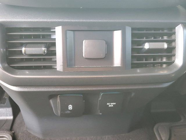 Certified 2023 Ford F150 XLT w/ Equipment Group 302A High image 19