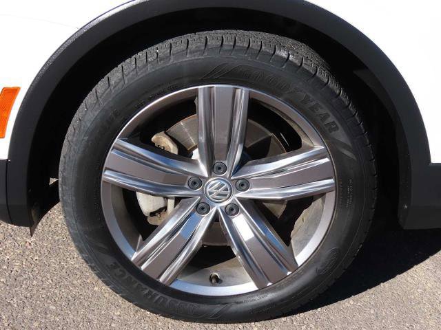 Used 2019 Volkswagen Tiguan SEL Premium image 14