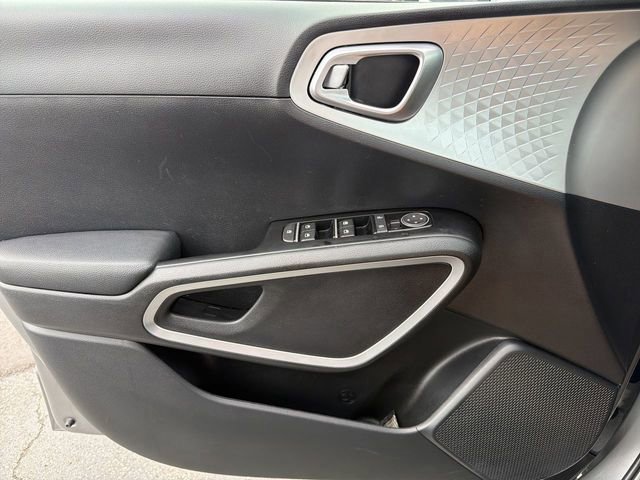 Used 2024 Kia Soul LX w/ Option Group 015 image 19