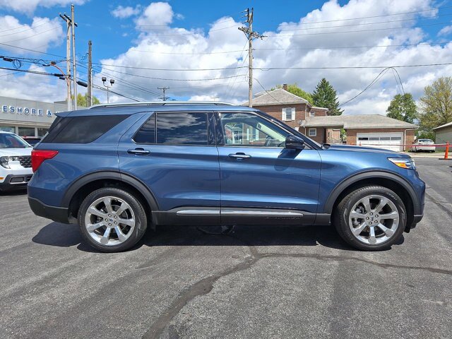 Certified 2020 Ford Explorer Platinum w/ Premium Technology Package AWD/4WD image 8