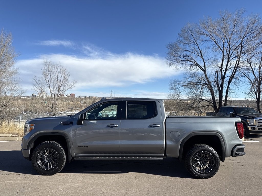 Used 2022 GMC Sierra 1500 AT4 w/ AT4 Preferred Package image 2