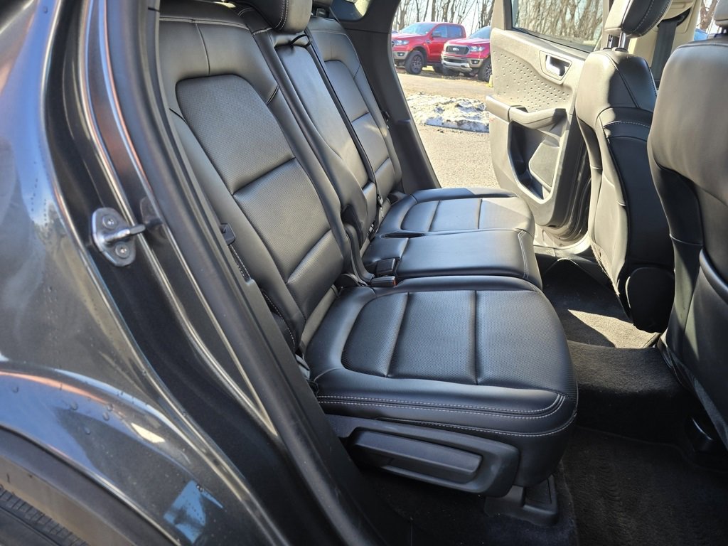 Certified 2020 Ford Escape SEL image 16