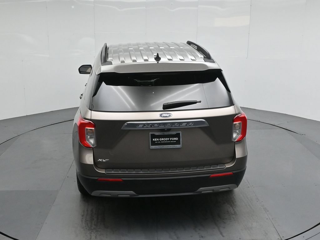 Certified 2021 Ford Explorer XLT w/ Equipment Group 202A RWD image 42
