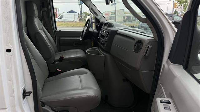 Certified 2022 Ford E-350 and Econoline 350 Super Duty w/ Power Windows & Locks Group RWD image 26
