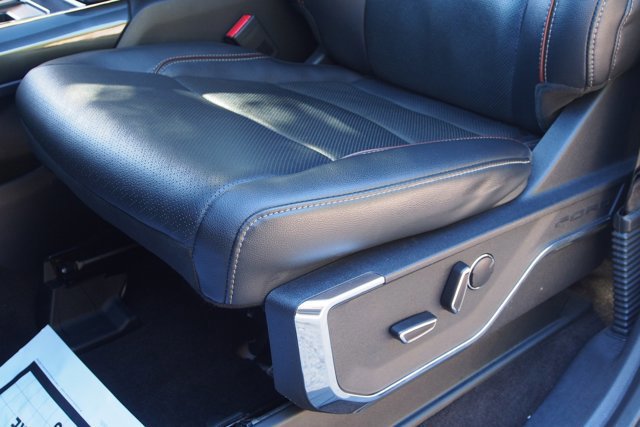 Certified 2022 Ford F150 Lariat w/ Equipment Group 502A High image 17