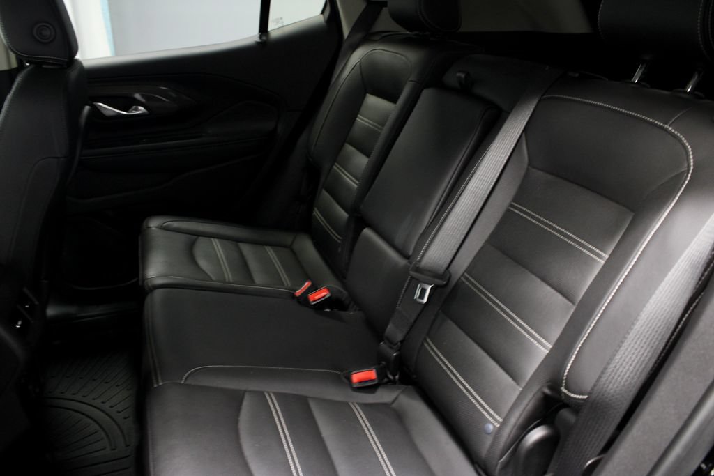 Used 2024 GMC Terrain Denali w/ Black Diamond Edition AWD/4WD image 21