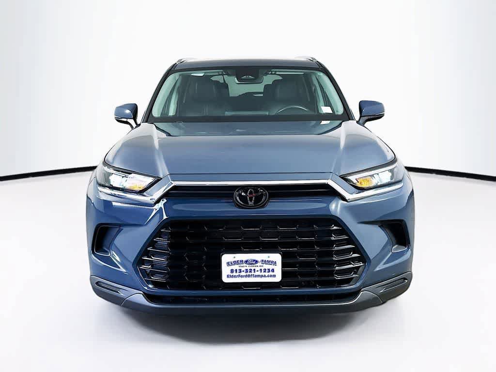 Used 2024 Toyota Grand Highlander AWD image 6