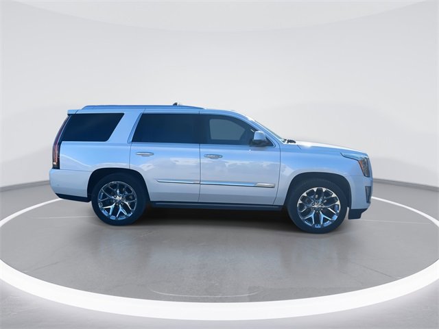 Used 2019 Cadillac Escalade Premium Luxury image 8