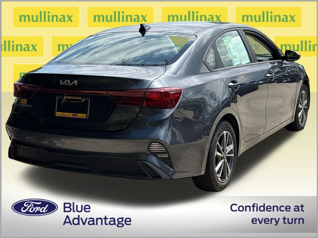 Used 2024 Kia Forte LXS FWD image 4
