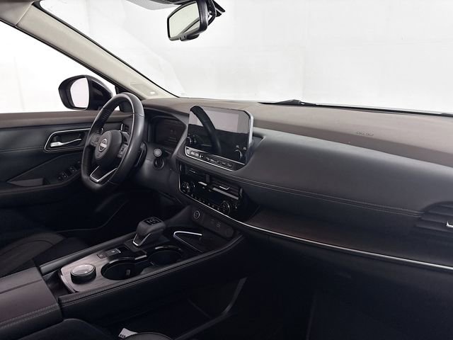 Used 2023 Nissan Rogue Platinum w/ Platinum Premium Package image 31