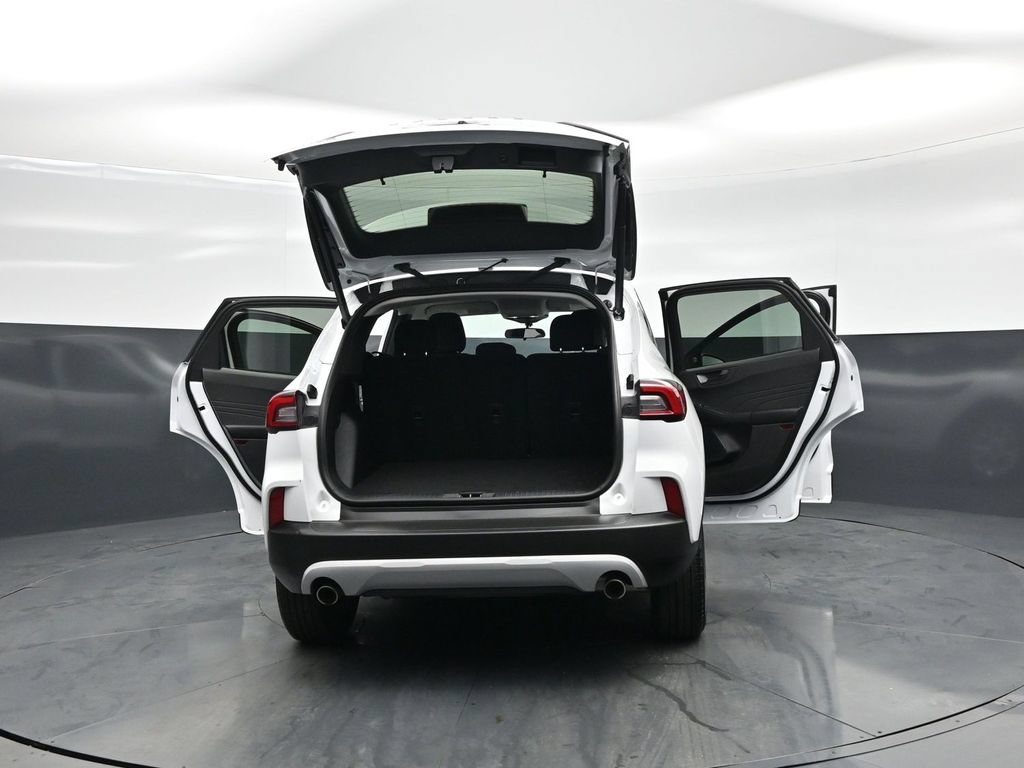 Certified 2023 Ford Escape Active FWD image 17
