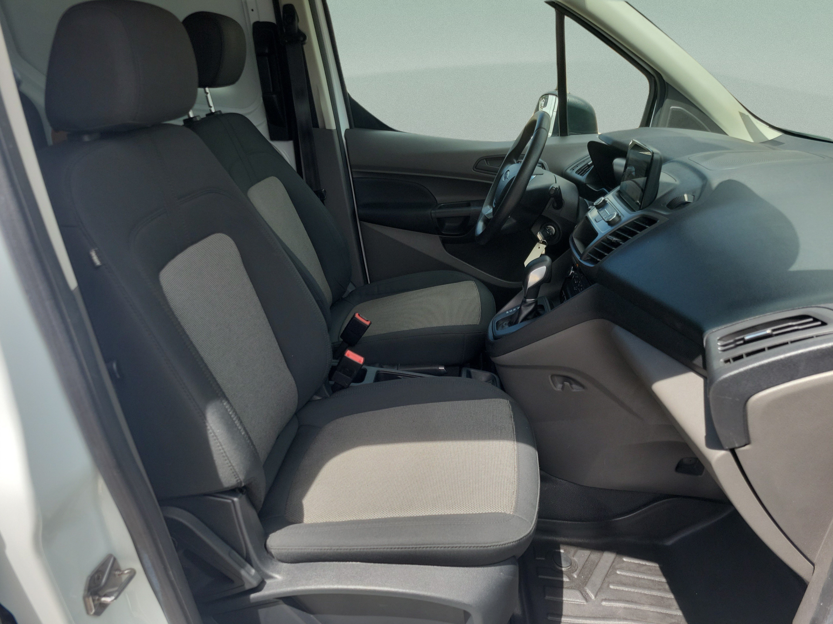 Certified 2019 Ford Transit Connect XL FWD image 29