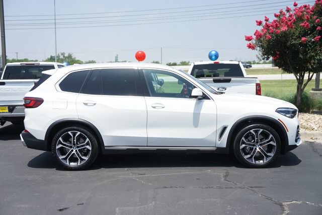Used 2023 BMW X5 xDrive40i w/ Premium Package AWD/4WD image 5
