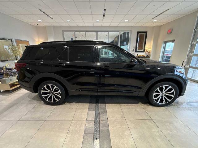 Certified 2023 Ford Explorer ST-Line image 2